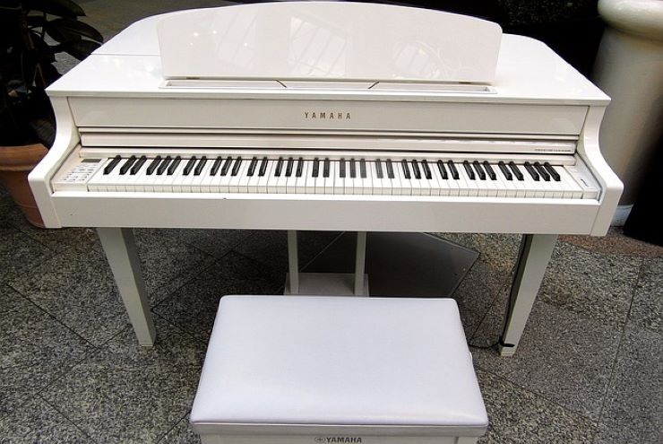 eseguire ritmi standard al pianoforte