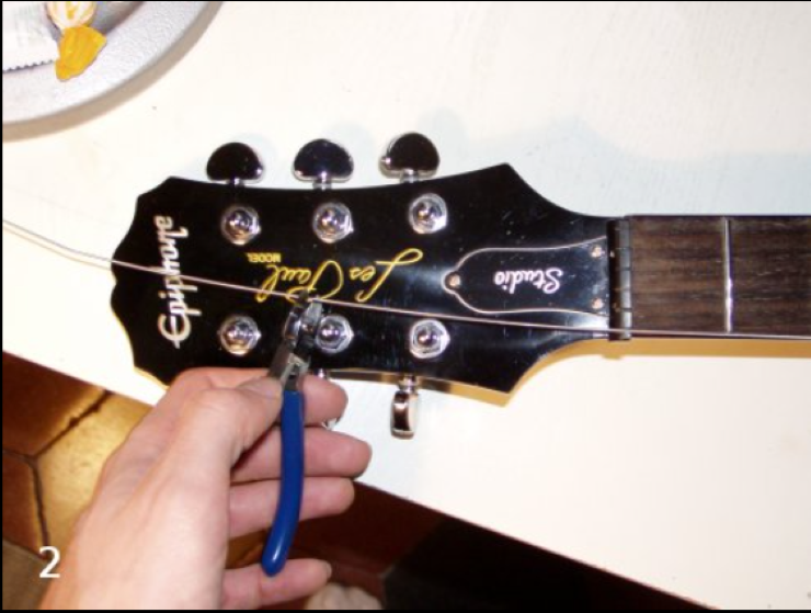 ri-cordatura chitarra