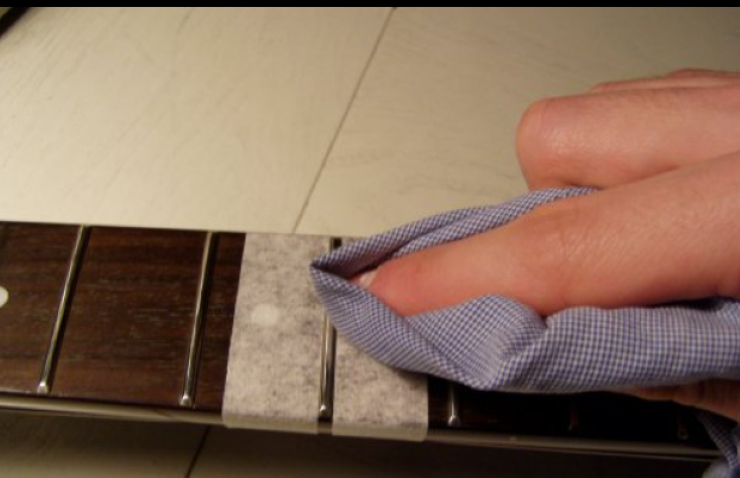 pulizia chitarra