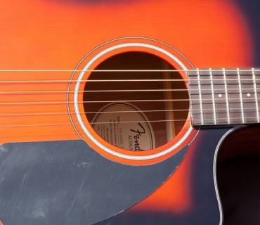 accordare la chitarra
