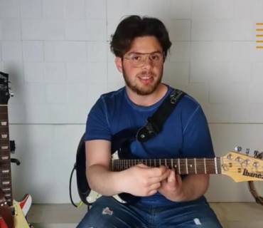 chitarra moderna vibrato bending