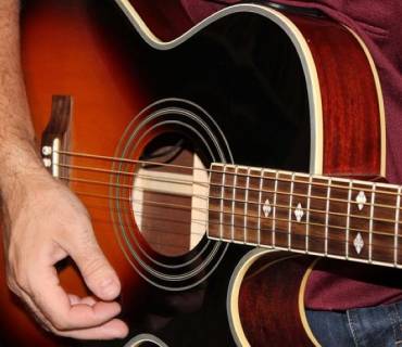 fingerstyle