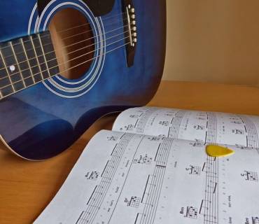 diteggiatura triade minore sulla chitarra