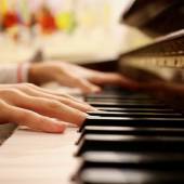 arpeggio con la mano destra pianoforte