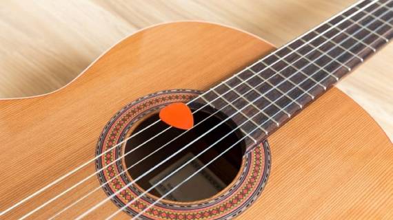 accompagnamento o stumming chitarra